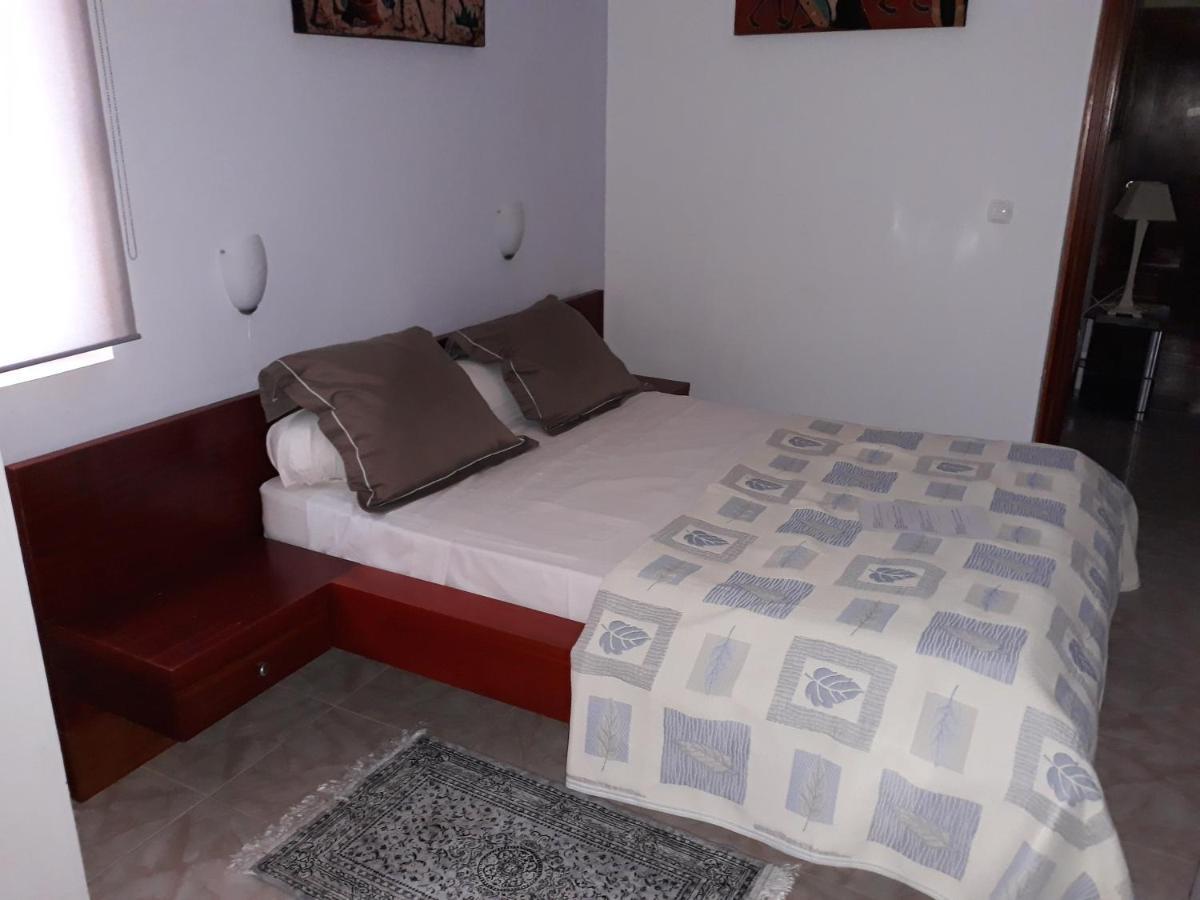 Bed and Breakfast Yria Residencial Porto Novo Exterior foto