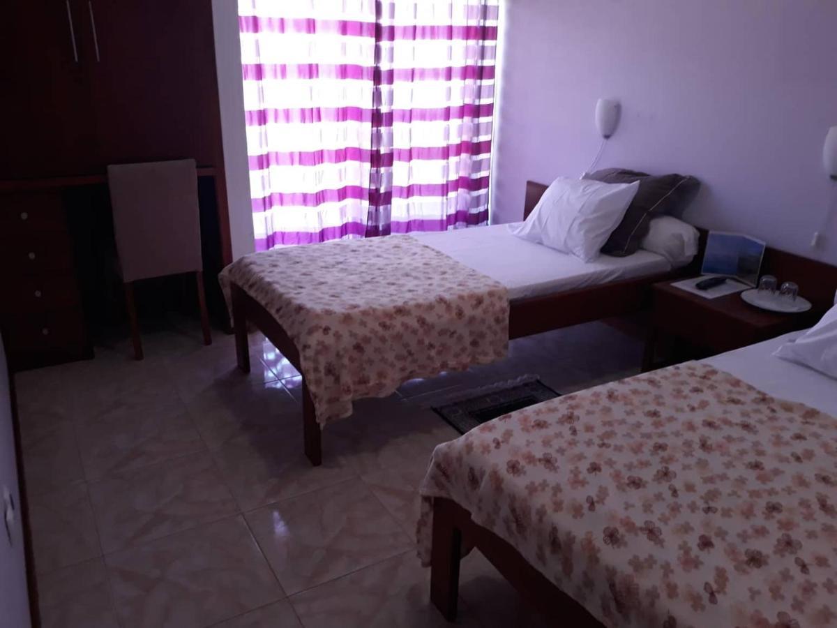 Bed and Breakfast Yria Residencial Porto Novo Exterior foto
