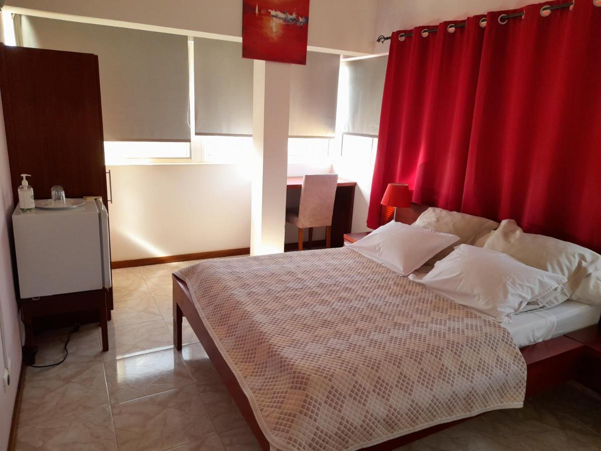 Bed and Breakfast Yria Residencial Porto Novo Exterior foto