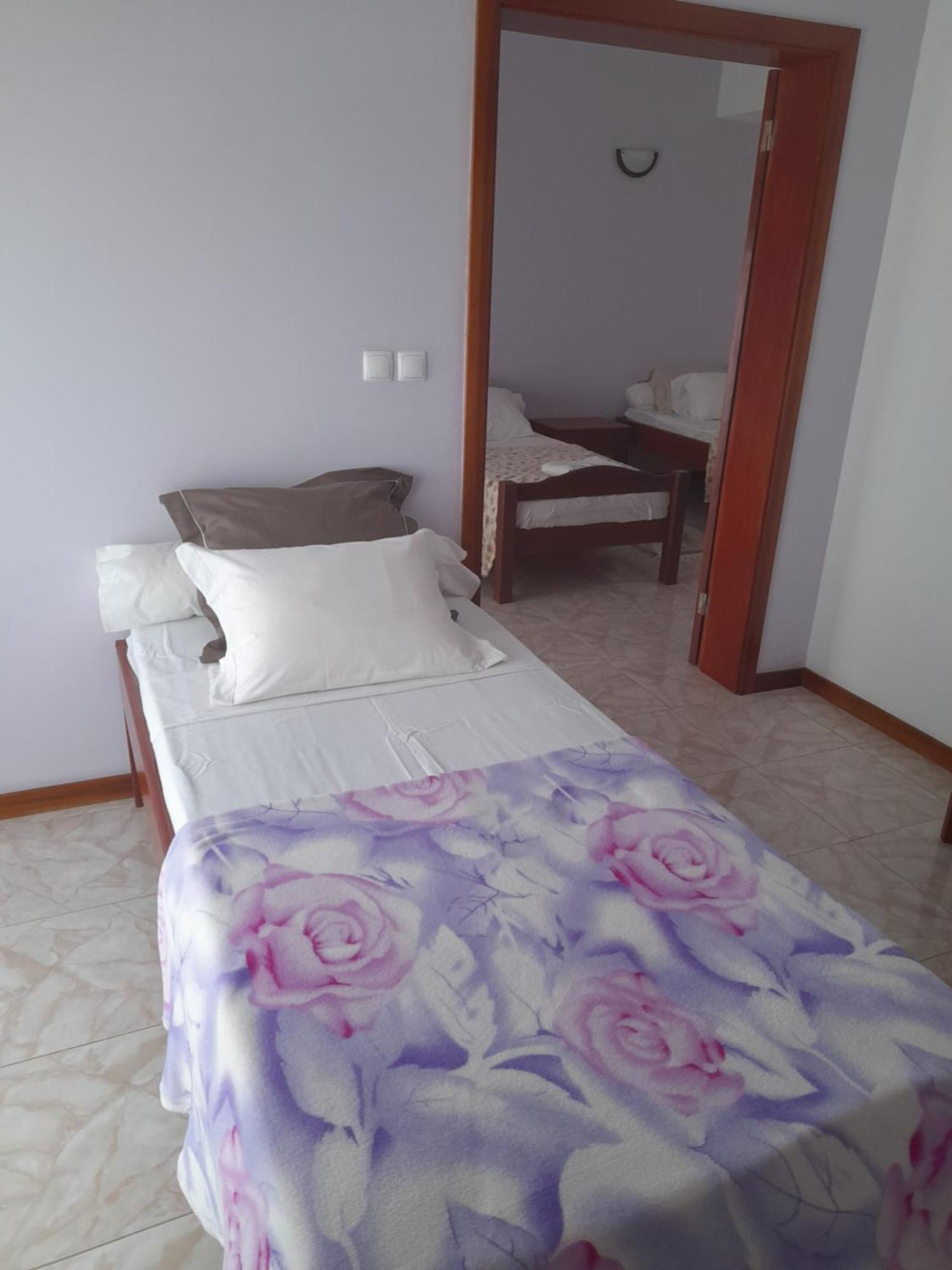 Bed and Breakfast Yria Residencial Porto Novo Zimmer foto