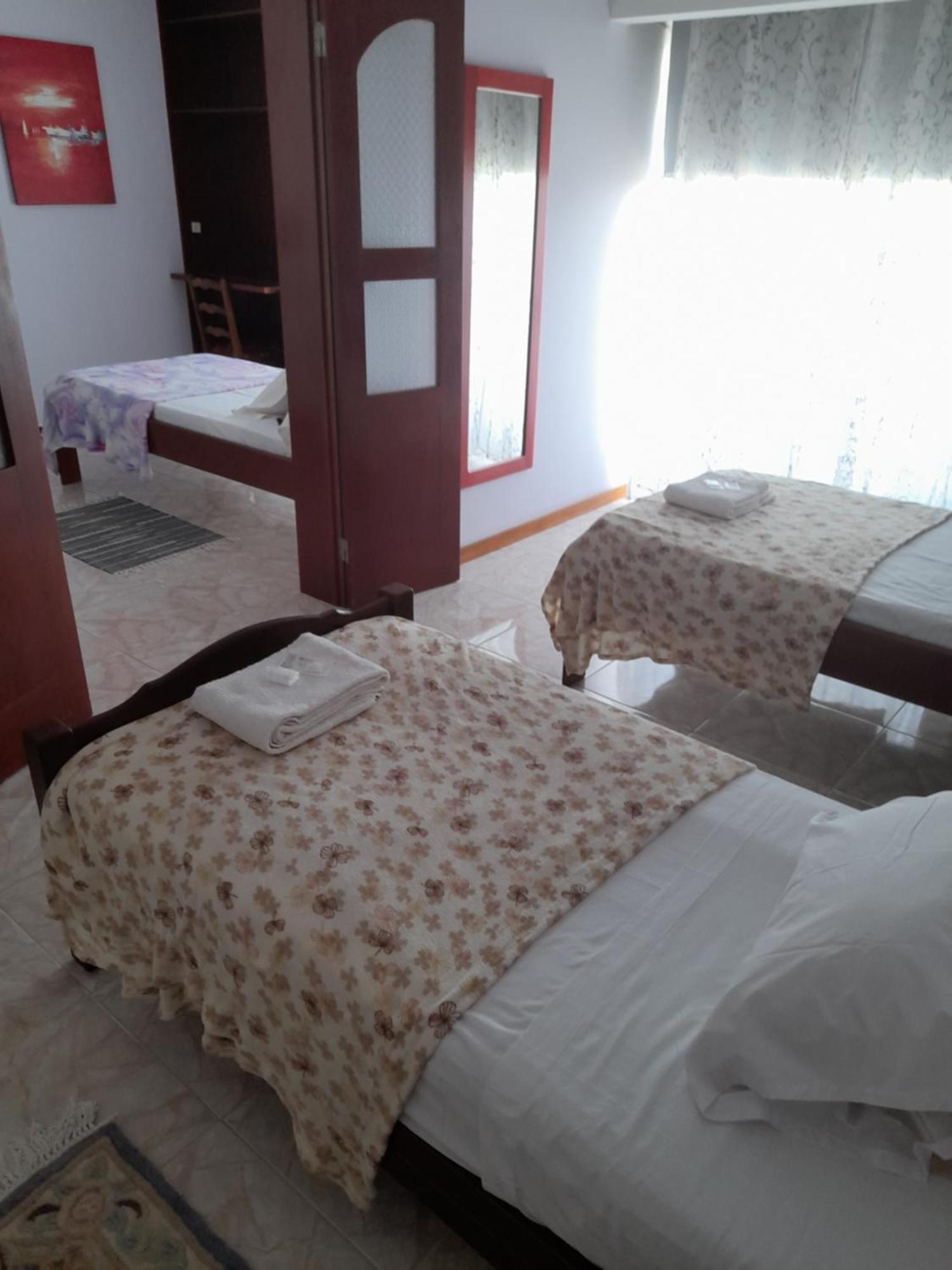 Bed and Breakfast Yria Residencial Porto Novo Zimmer foto