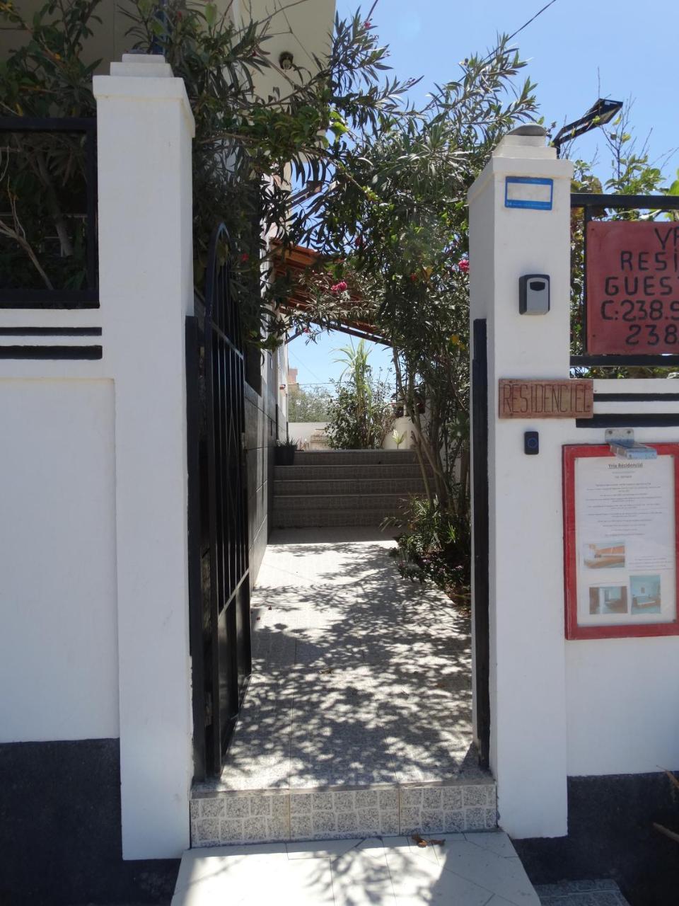 Bed and Breakfast Yria Residencial Porto Novo Exterior foto
